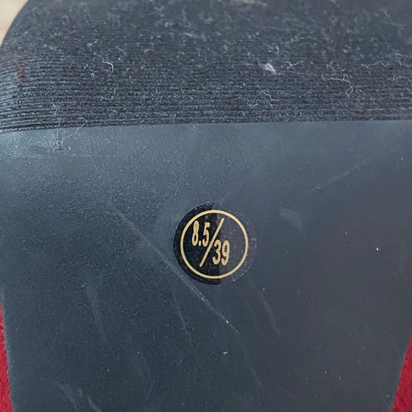 Platform Heels - Picture 5 of 6